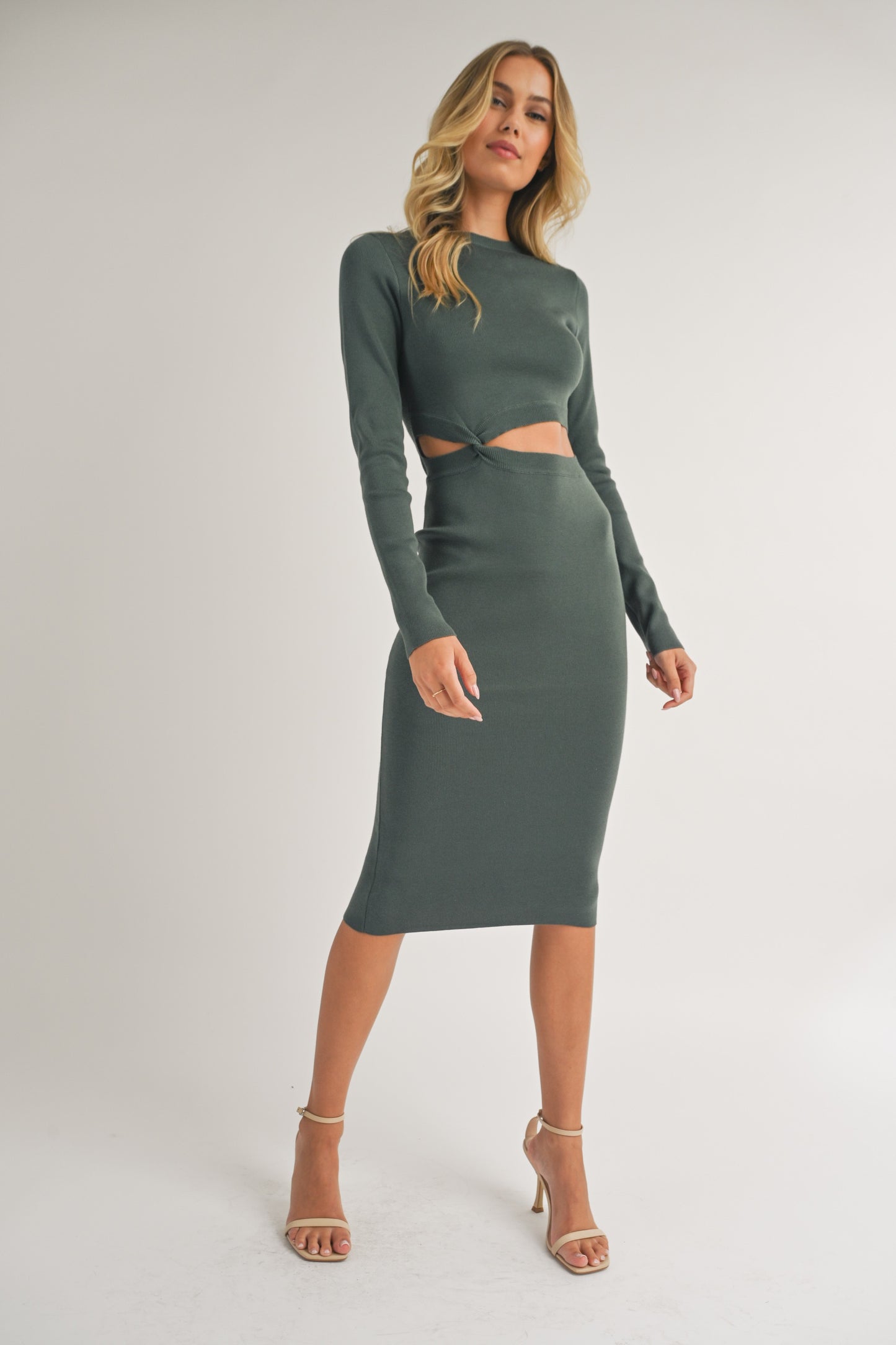 Vestido Midi Twisted Front Cut