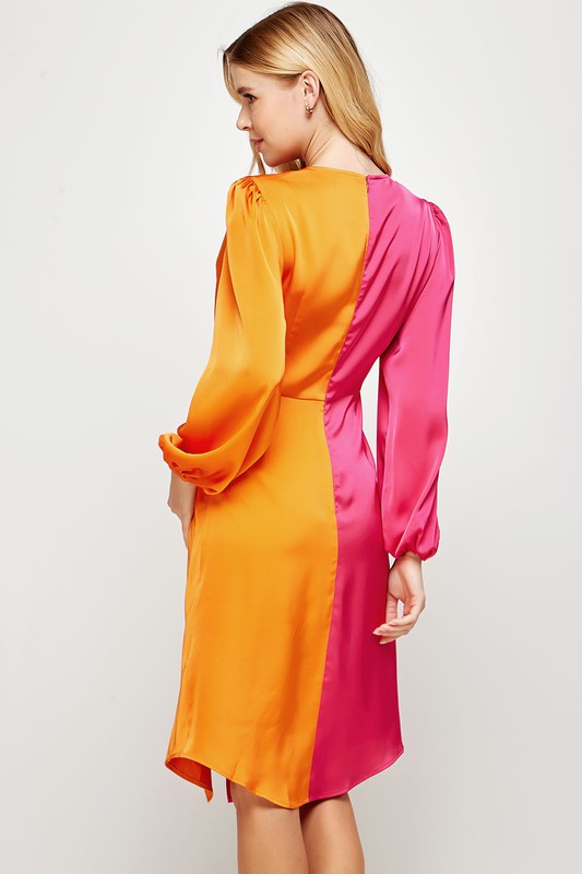 Vestido color block de satin